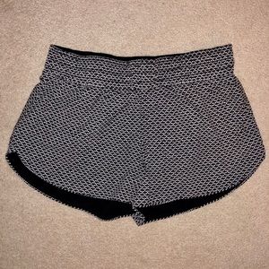 Lululemon reversible shorts